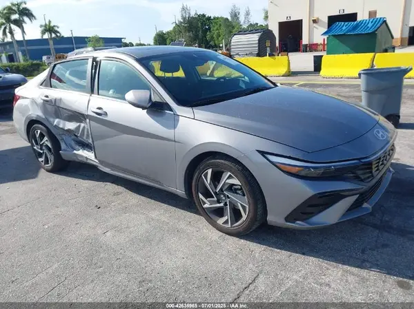 KMHLP4DG5SU883866 2025 HYUNDAI ELANTRA - Image 1