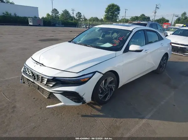 KMHLP4DG5SU891076 2025 HYUNDAI ELANTRA - Image 2