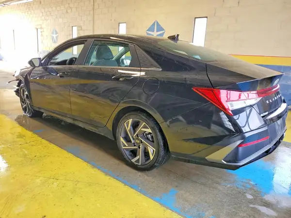 KMHLP4DG5SU893717 2025 HYUNDAI ELANTRA - Image 2