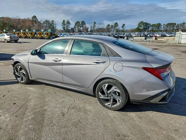 KMHLP4DG5SU941684 2025 HYUNDAI ELANTRA - Image 2
