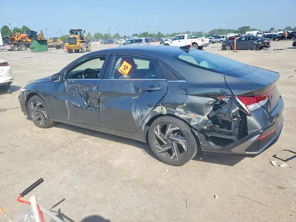 KMHLP4DG5SU941880 2025 HYUNDAI ELANTRA - Image 2