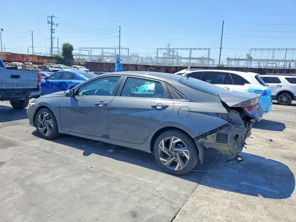 KMHLP4DG6RU676221 2024 HYUNDAI ELANTRA - Image 2