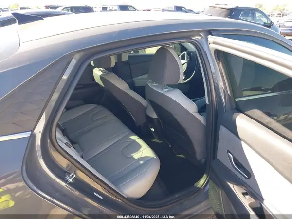 KMHLP4DG6RU707242 2024 HYUNDAI ELANTRA - Image 8