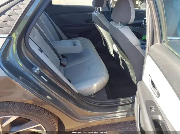 KMHLP4DG6RU772799 2024 HYUNDAI ELANTRA - Image 8