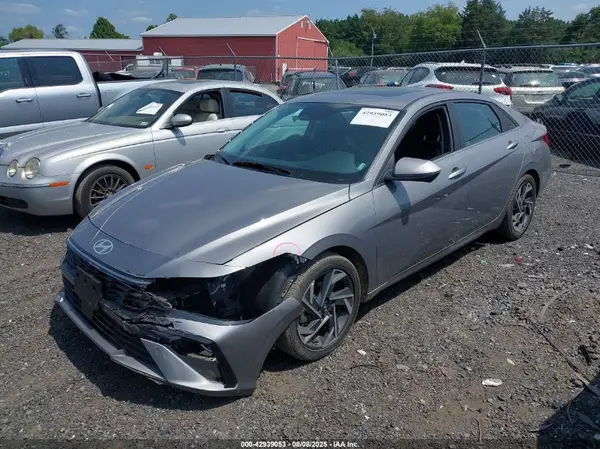 KMHLP4DG6RU775301 2024 HYUNDAI ELANTRA - Image 2