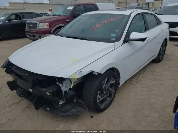 KMHLP4DG6RU815330 2024 HYUNDAI ELANTRA - Image 2