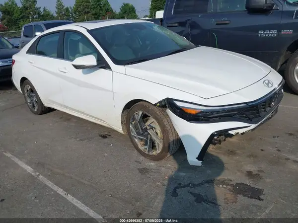 KMHLP4DG6SU977755 2025 HYUNDAI ELANTRA - Image 1