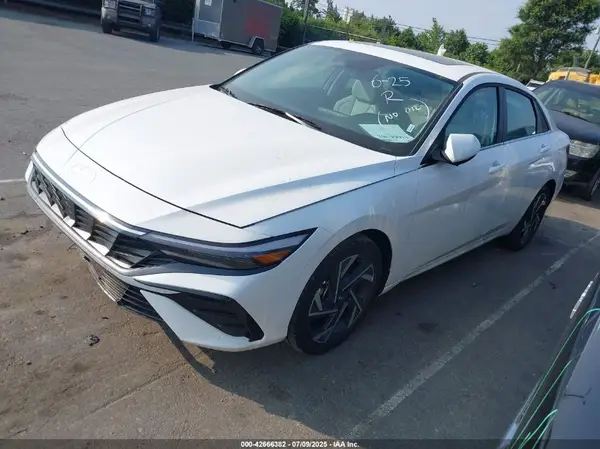 KMHLP4DG6SU977755 2025 HYUNDAI ELANTRA - Image 2
