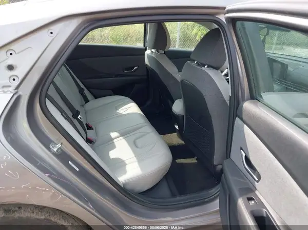 KMHLP4DG7RU677507 2024 HYUNDAI ELANTRA - Image 8