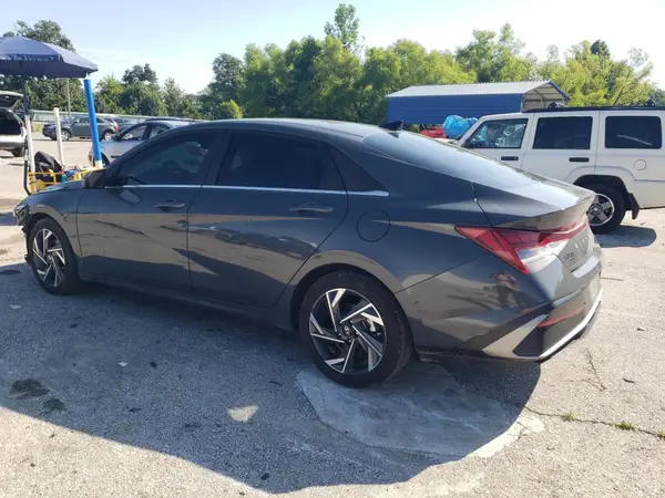 KMHLP4DG7RU700767 2024 HYUNDAI ELANTRA - Image 2