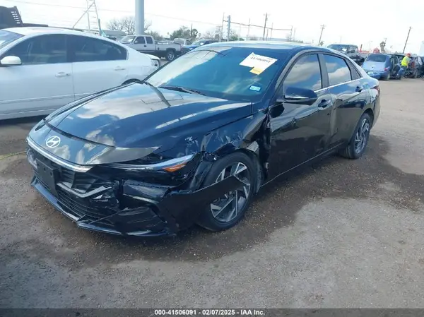 KMHLP4DG7RU718847 2024 HYUNDAI ELANTRA - Image 2