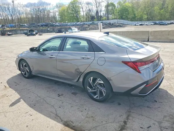KMHLP4DG7RU769233 2024 HYUNDAI ELANTRA - Image 2