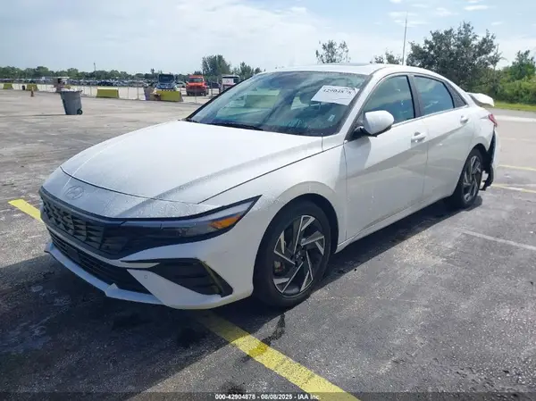 KMHLP4DG7RU773444 2024 HYUNDAI ELANTRA - Image 2