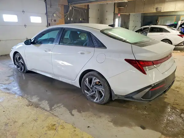 KMHLP4DG7SU014749 2025 HYUNDAI ELANTRA - Image 2