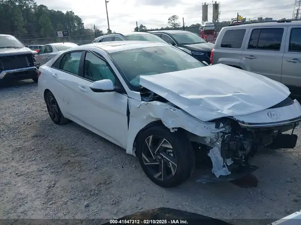 KMHLP4DG7SU875767 2025 HYUNDAI ELANTRA - Image 1