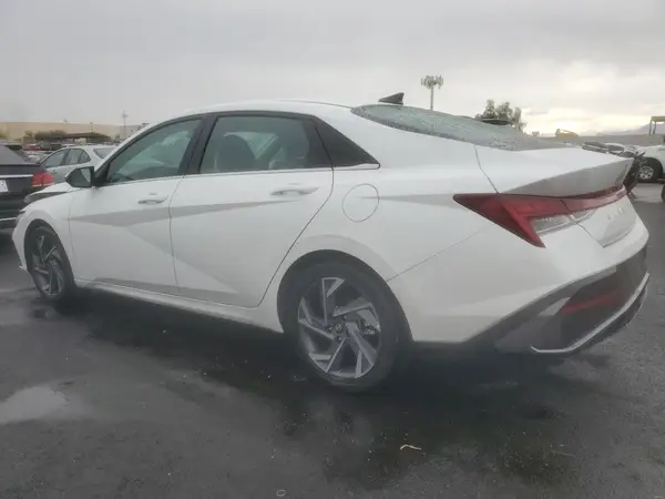 KMHLP4DG7SU907634 2025 HYUNDAI ELANTRA - Image 2