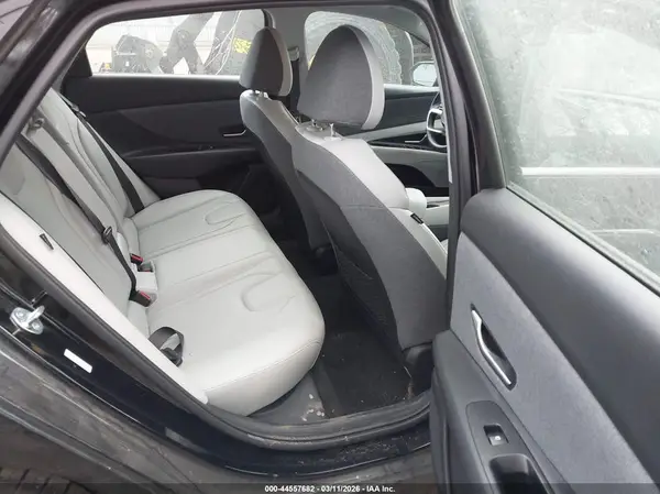 KMHLP4DG8RU661039 2024 HYUNDAI ELANTRA - Image 8