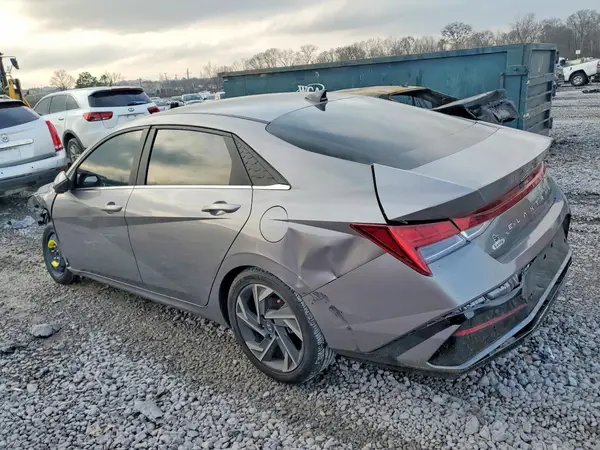 KMHLP4DG8RU703256 2024 HYUNDAI ELANTRA - Image 2