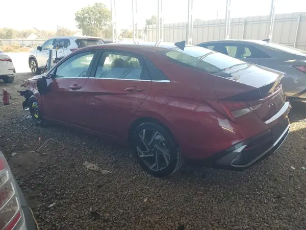 KMHLP4DG8RU753669 2024 HYUNDAI ELANTRA - Image 2