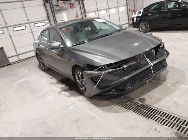 KMHLP4DG8RU792942 2024 HYUNDAI ELANTRA - Image 1