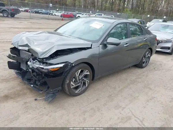 KMHLP4DG8RU804328 2024 HYUNDAI ELANTRA - Image 2