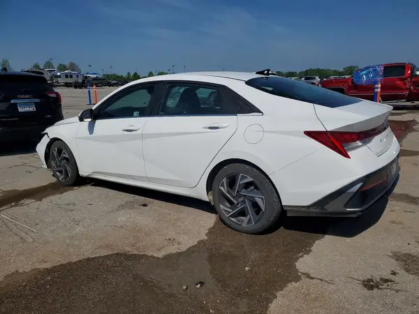 KMHLP4DG8RU827804 2024 HYUNDAI ELANTRA - Image 2