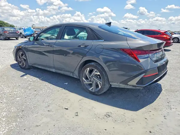 KMHLP4DG8RU831495 2024 HYUNDAI ELANTRA - Image 2