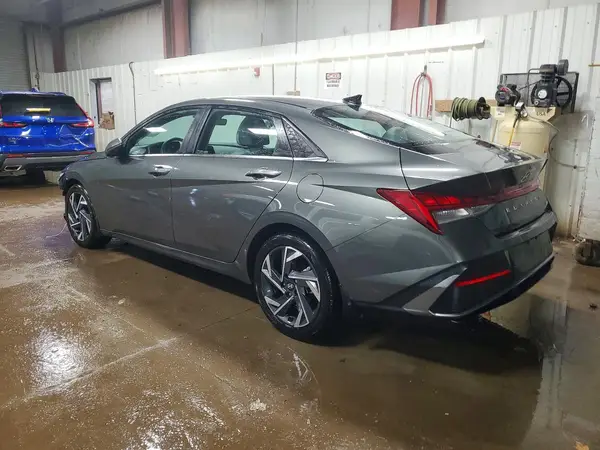 KMHLP4DG8RU833439 2024 HYUNDAI ELANTRA - Image 2