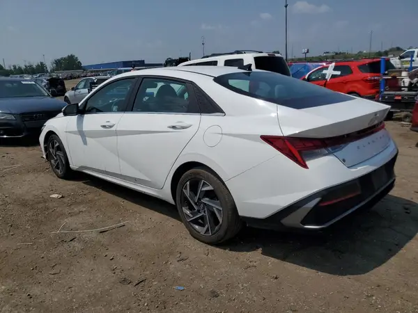 KMHLP4DG8RU834171 2024 HYUNDAI ELANTRA - Image 2