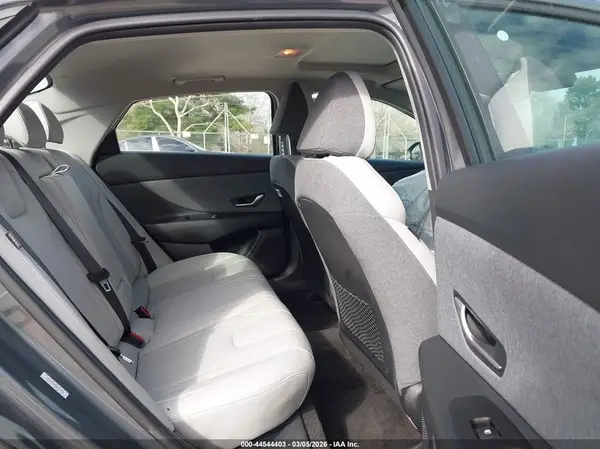KMHLP4DG8RU837281 2024 HYUNDAI ELANTRA - Image 8