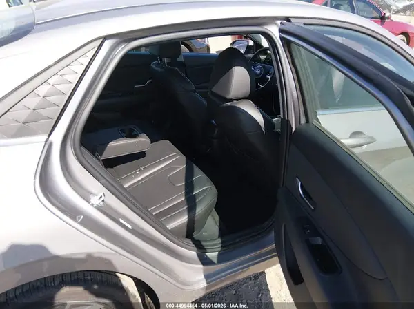 KMHLP4DG8SU026117 2025 HYUNDAI ELANTRA - Image 8