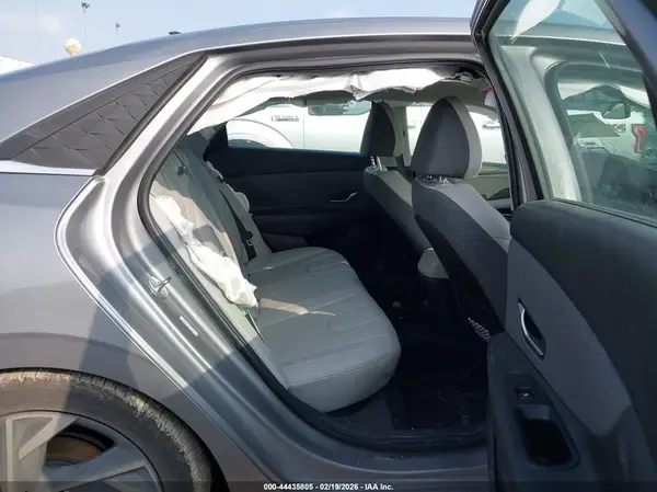 KMHLP4DG8SU028482 2025 HYUNDAI ELANTRA - Image 8