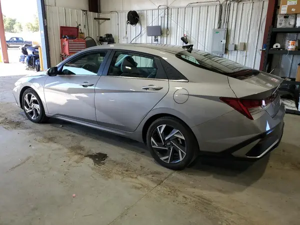KMHLP4DG8SU883120 2025 HYUNDAI ELANTRA - Image 2