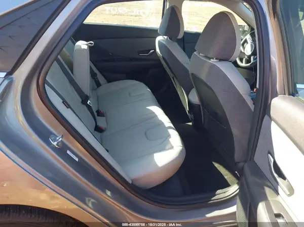 KMHLP4DG8SU892402 2025 HYUNDAI ELANTRA - Image 8