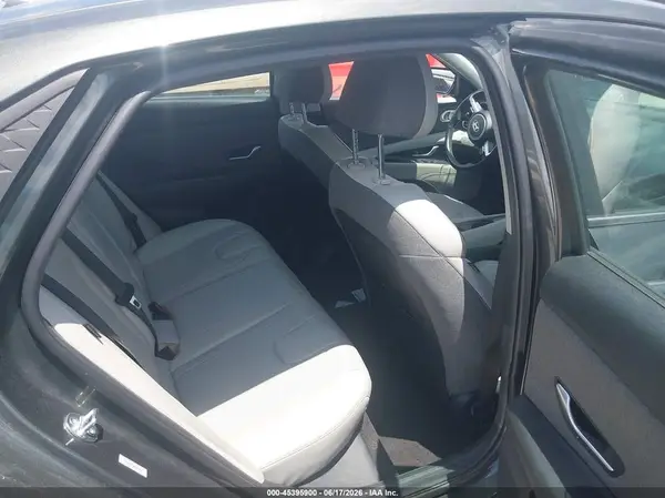 KMHLP4DG9RU683924 2024 HYUNDAI ELANTRA - Image 8