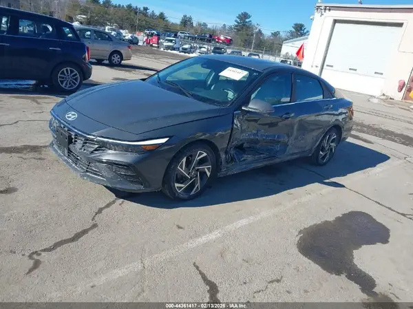 KMHLP4DG9RU693207 2024 HYUNDAI ELANTRA - Image 2