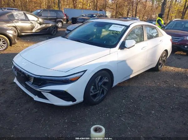 KMHLP4DG9RU693322 2024 HYUNDAI ELANTRA - Image 2