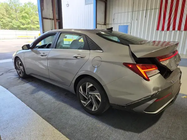 KMHLP4DG9RU740641 2024 HYUNDAI ELANTRA - Image 2