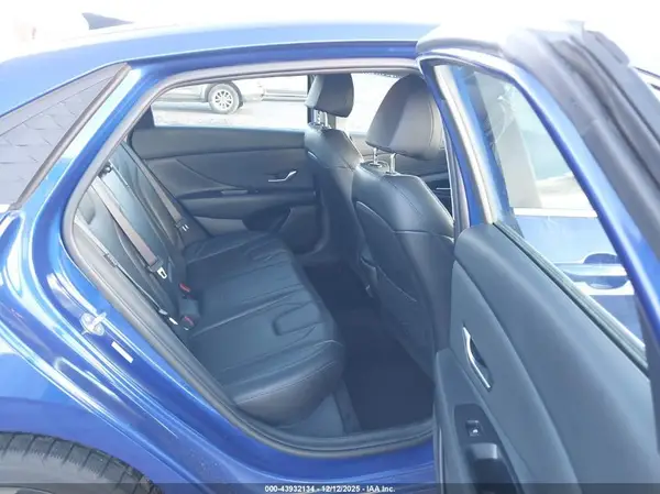 KMHLP4DG9RU747329 2024 HYUNDAI ELANTRA - Image 8