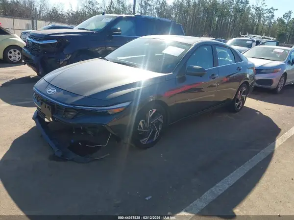 KMHLP4DG9RU776779 2024 HYUNDAI ELANTRA - Image 2