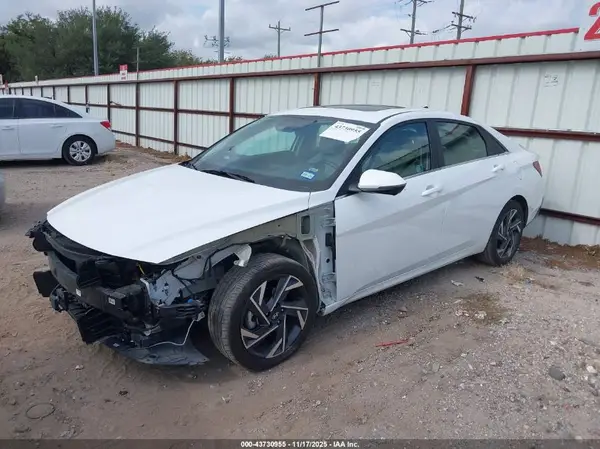KMHLP4DG9RU815337 2024 HYUNDAI ELANTRA - Image 2