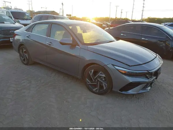 KMHLP4DG9RU817606 2024 HYUNDAI ELANTRA - Image 1