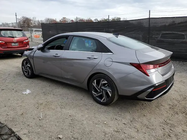 KMHLP4DG9RU830517 2024 HYUNDAI ELANTRA - Image 2