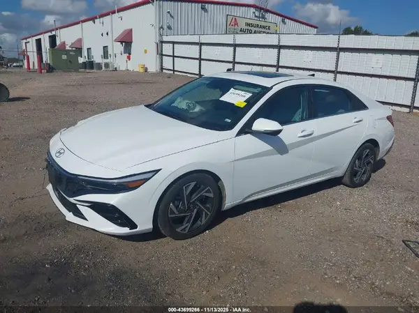 KMHLP4DG9RU836303 2024 HYUNDAI ELANTRA - Image 2