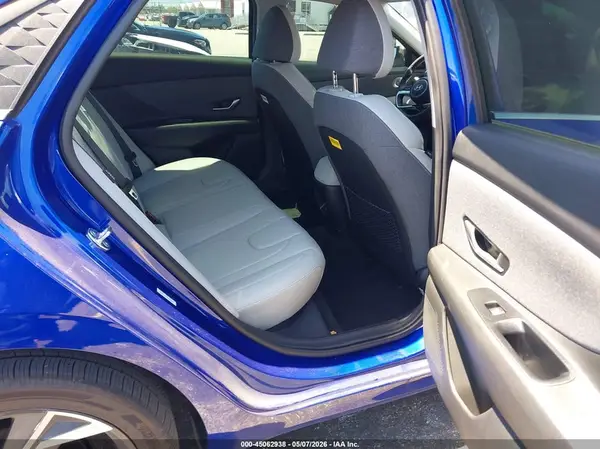 KMHLP4DG9SU082664 2025 HYUNDAI ELANTRA - Image 8