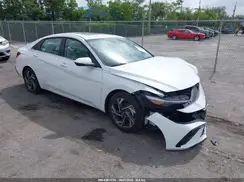 KMHLP4DG9SU868111 2025 HYUNDAI ELANTRA