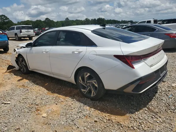 KMHLP4DG9SU870523 2025 HYUNDAI ELANTRA - Image 2