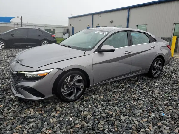 KMHLP4DG9SU883868 2025 HYUNDAI ELANTRA - Image 1
