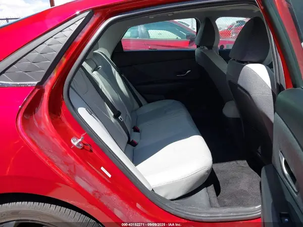 KMHLP4DG9SU961260 2025 HYUNDAI ELANTRA - Image 8