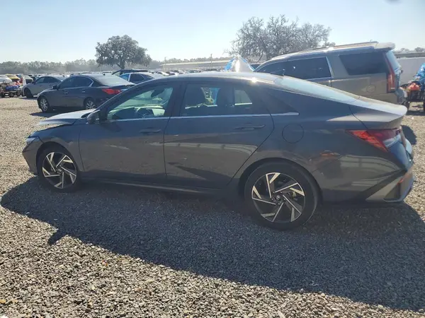 KMHLP4DGXRU660989 2024 HYUNDAI ELANTRA - Image 2